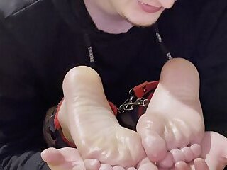 Licking teen Boys feet